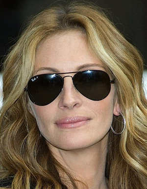 Julia Roberts w RayBan 3025